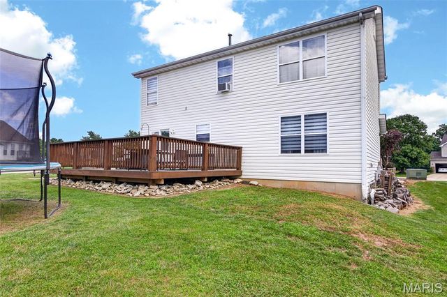 11 Hampshire Court, Lake St Louis, MO 63367