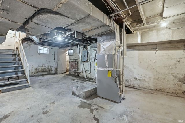 931 Woodview Boulevard, Fort Wayne, IN 46806