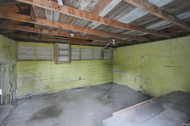 931 Woodview Boulevard, Fort Wayne, IN 46806