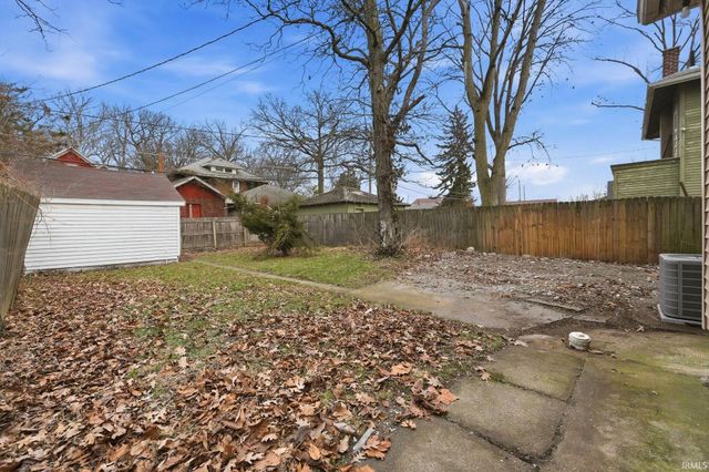 931 Woodview Boulevard, Fort Wayne, IN 46806