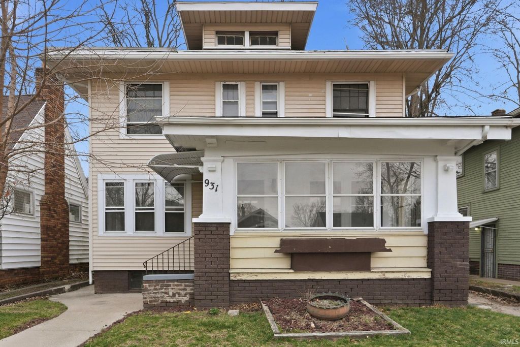 931 Woodview Boulevard, Fort Wayne, IN 46806