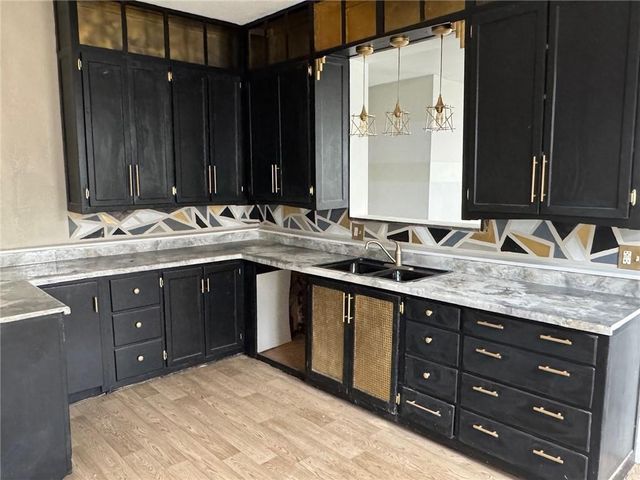 1410 Broadway Avenue, Parsons, KS 67357