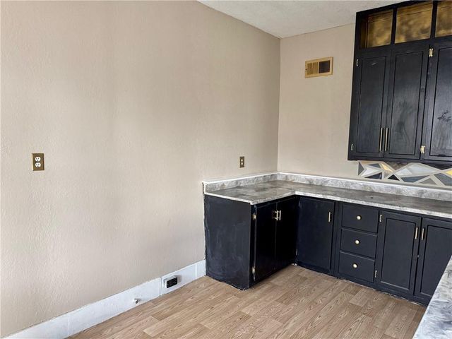 1410 Broadway Avenue, Parsons, KS 67357