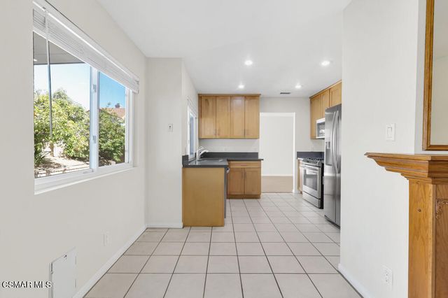 2016 Riverbirch Drive, Simi Valley, CA 93063