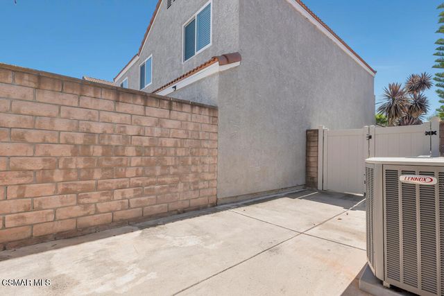 2016 Riverbirch Drive, Simi Valley, CA 93063