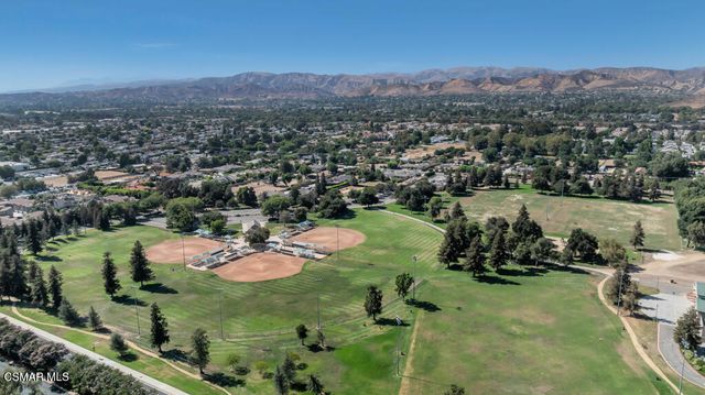 2016 Riverbirch Drive, Simi Valley, CA 93063