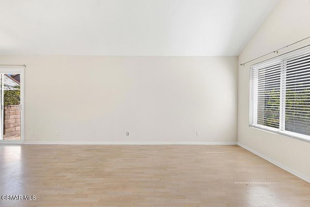 2016 Riverbirch Drive, Simi Valley, CA 93063