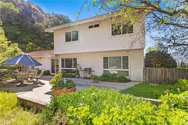 1666 Virden Drive, Glendale, CA 91208