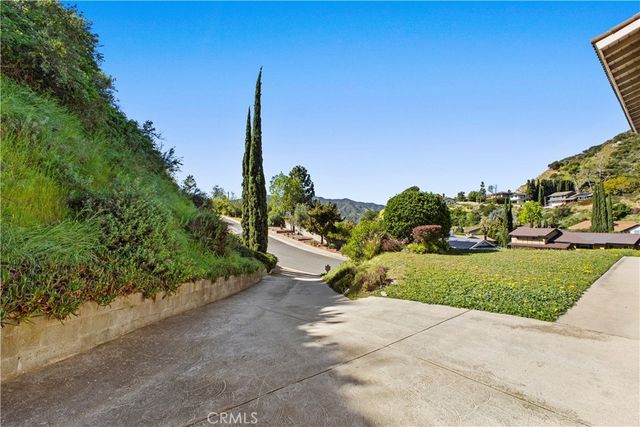 1666 Virden Drive, Glendale, CA 91208