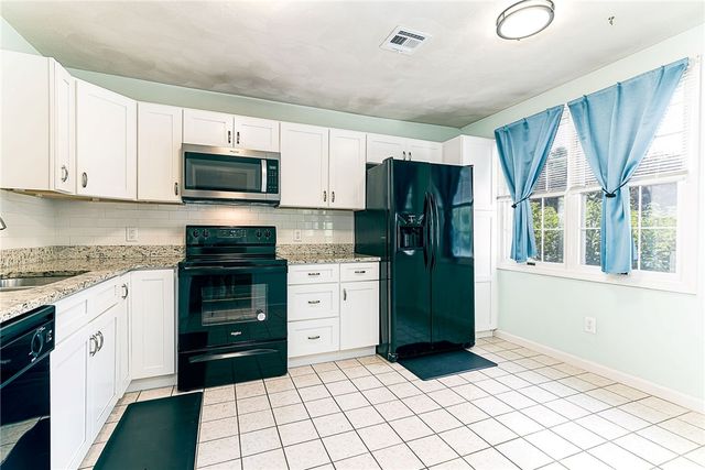 86 Trellis Drive 86, West Warwick, RI 02893