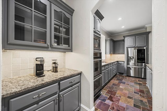 512 Las Lomas Drive, Heath, TX 75032