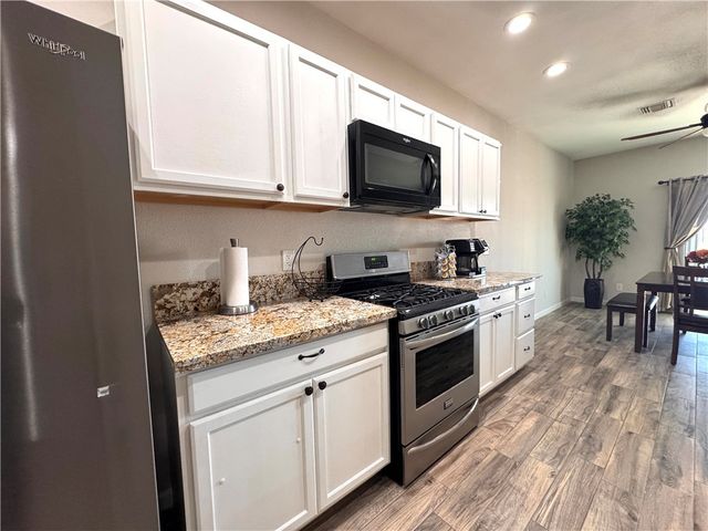 1280 E Cherokee Lane, Bullhead City, AZ 86442