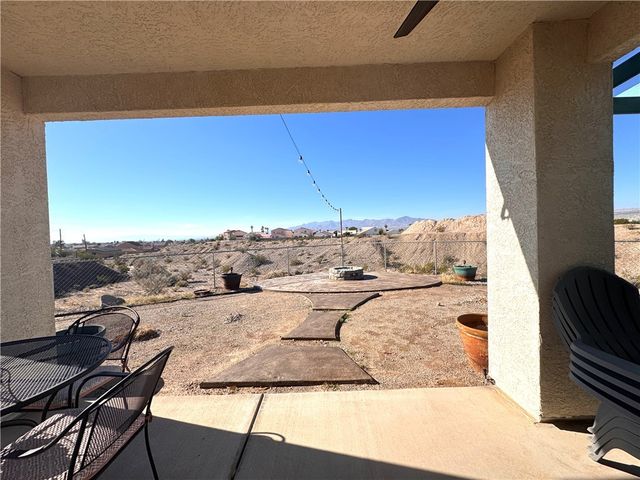 1280 E Cherokee Lane, Bullhead City, AZ 86442