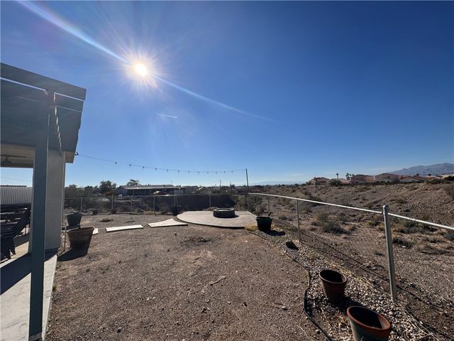 1280 E Cherokee Lane, Bullhead City, AZ 86442