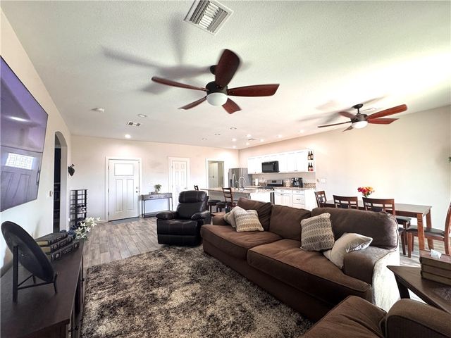 1280 E Cherokee Lane, Bullhead City, AZ 86442