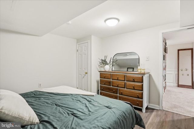 137 OLD FOREST CIR, Winchester, VA 22602