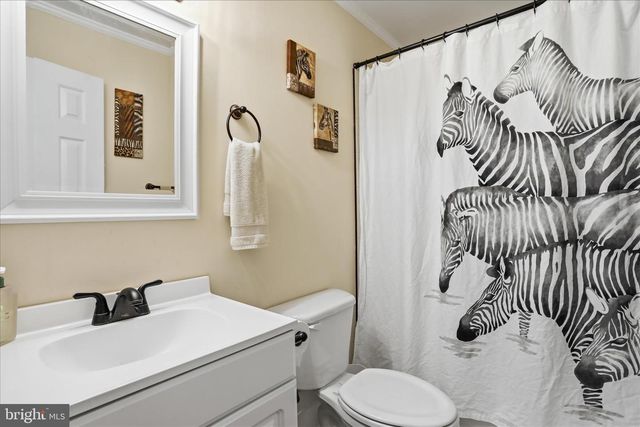137 OLD FOREST CIR, Winchester, VA 22602