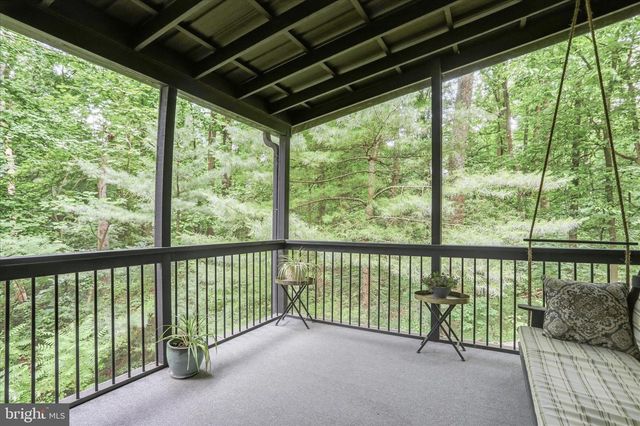 137 OLD FOREST CIR, Winchester, VA 22602