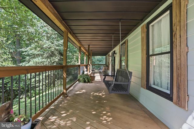 137 OLD FOREST CIR, Winchester, VA 22602