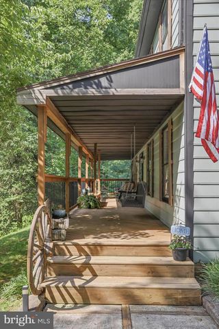137 OLD FOREST CIR, Winchester, VA 22602