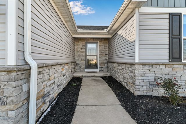 6167 Omega Drive, Farmington, NY 14425