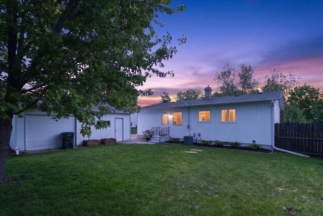 1926 Scott Lane, Madison, WI 53704