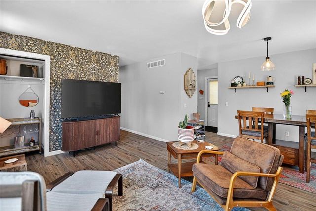 1926 Scott Lane, Madison, WI 53704
