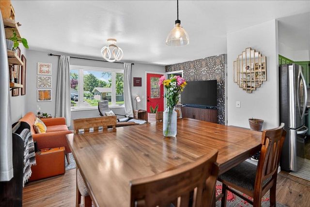 1926 Scott Lane, Madison, WI 53704