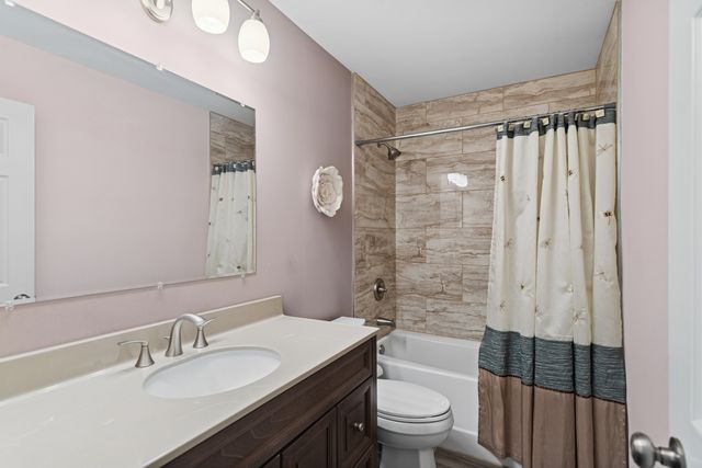 567 7th Circle, Marengo, IL 60152