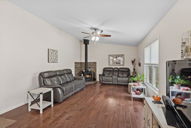 567 7th Circle, Marengo, IL 60152