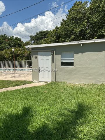 2222 Van Buren St 28, Hollywood, FL 33020