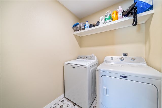 915 Craig St, Corpus Christi, TX 78404