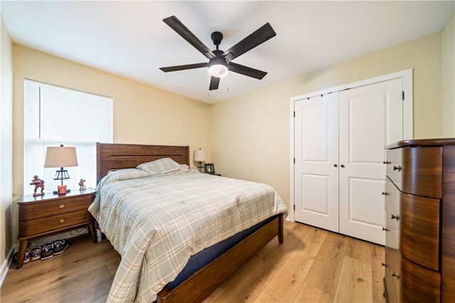 915 Craig St, Corpus Christi, TX 78404