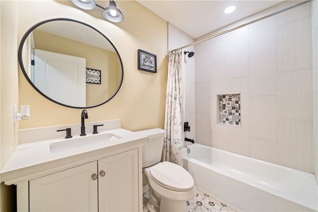 915 Craig St, Corpus Christi, TX 78404