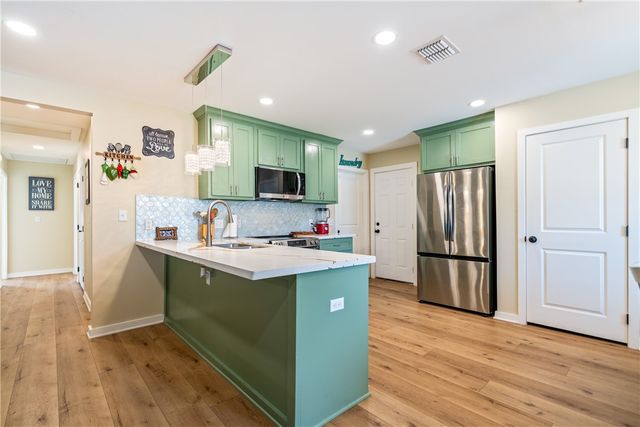 915 Craig St, Corpus Christi, TX 78404