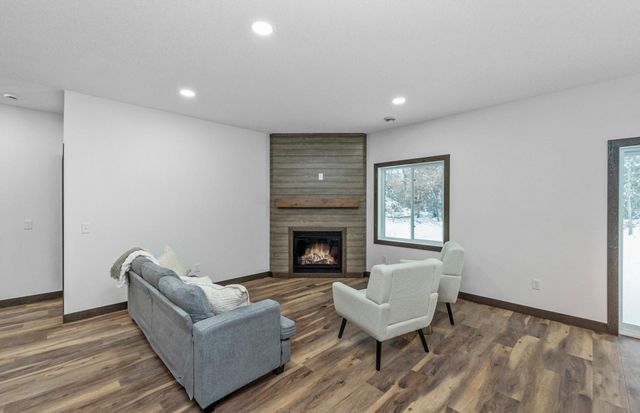 4638 Cedar Scenic Road, Baxter, MN 56425