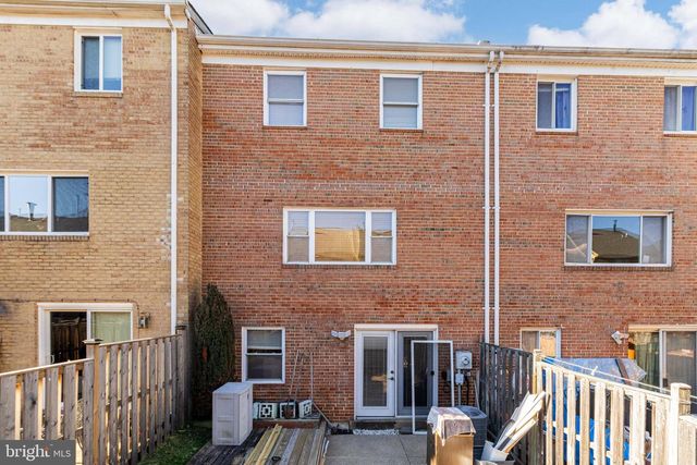 7422 RHONDDA DR, Lorton, VA 22079