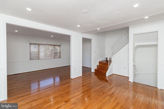 7422 RHONDDA DR, Lorton, VA 22079