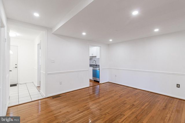 7422 RHONDDA DR, Lorton, VA 22079