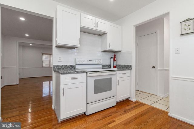 7422 RHONDDA DR, Lorton, VA 22079