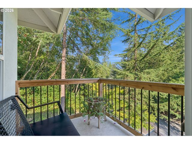 5604 Sw KNIGHTSBRIDGE Dr, Portland, OR 97219