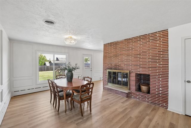 1940 West Street, Grinnell, IA 50112