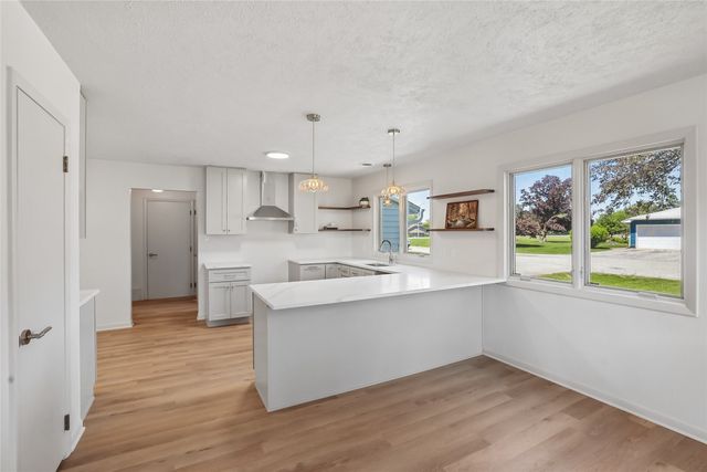 1940 West Street, Grinnell, IA 50112