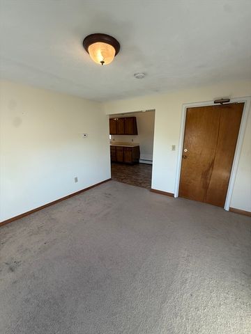 28 Clark St 3, Danvers, MA 01923