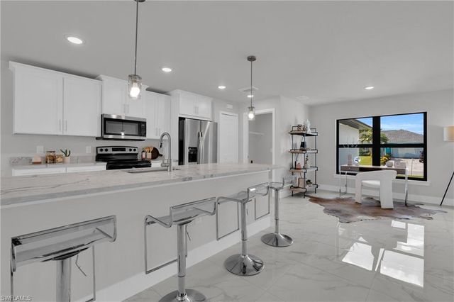 4202 14th ST SW, Lehigh Acres, FL 33976