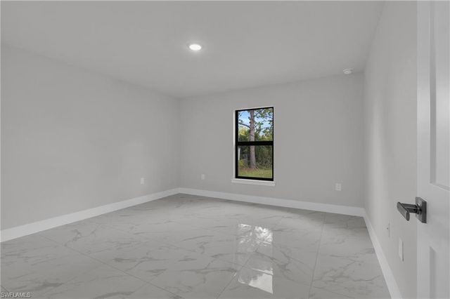 4202 14th ST SW, Lehigh Acres, FL 33976