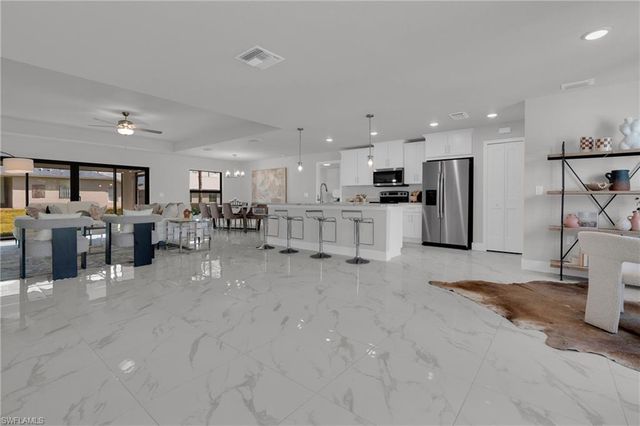 4202 14th ST SW, Lehigh Acres, FL 33976