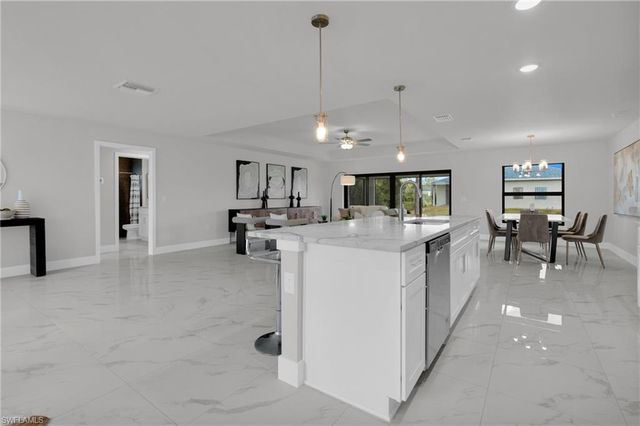 4202 14th ST SW, Lehigh Acres, FL 33976