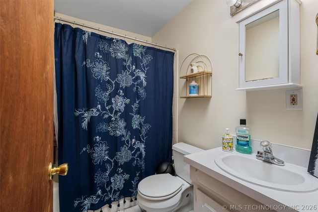 2223 S Osage Avenue, Bartlesville, OK 74003