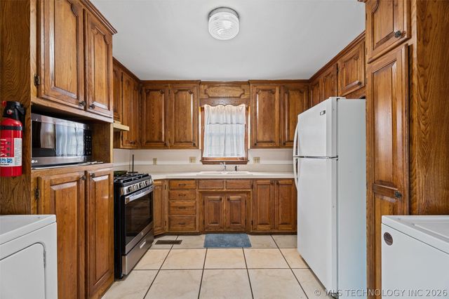 2223 S Osage Avenue, Bartlesville, OK 74003